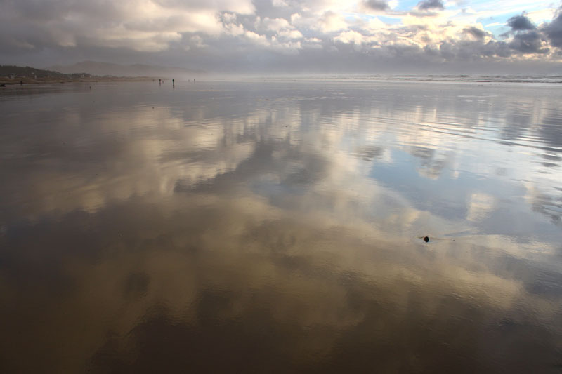 Reflections on - and in - the Oregon Coast: photo essay of the surreal