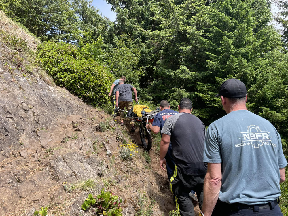 Hiker Falls 60 Feet from North Oregon Coast's Neahkahnie Mountain, Rescued on Stretcher