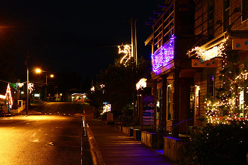 N. Oregon Coast's Tillamook County Glows with Holiday Happenings