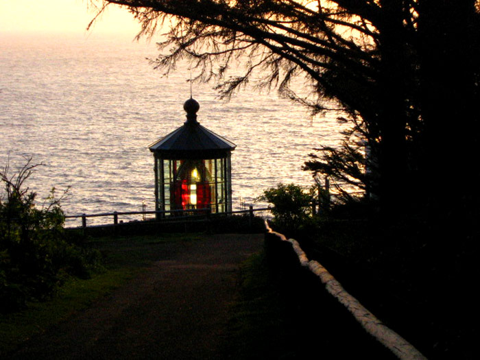 Quirky, Even Obscure Rumors and History of N. Oregon Coast's Cape Meares Lighthouse 