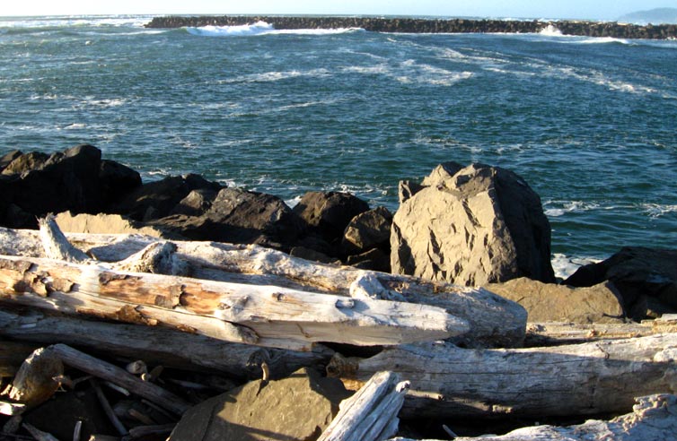 One Oregon Coast Spot Has a Wild and a Calm Face: Rockaway Beach Jetty