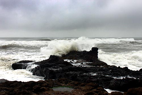 High Surf and Winds for Oregon Coast; Rainy Portland, Snow in Gorge