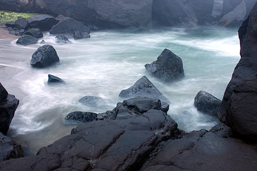 Yachats storm waves