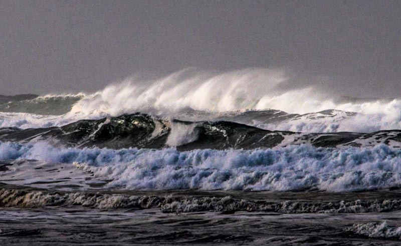 Brief Storm for Monday on Washington Coast, Oregon Coast Then Sun 