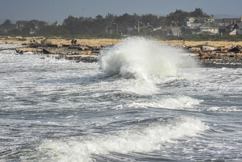 Washington and Oregon coast in for frothy, dangerous weekend; S. coast warning now