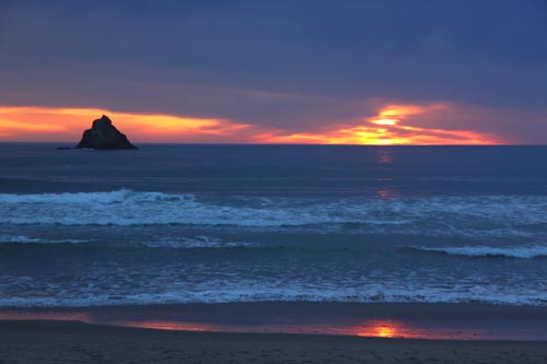 Video: Eight Stunning Skies on Oregon Coast, Where Moody Meets Startling 