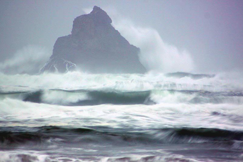 High Wind Warnings for Oregon Coast, South Washington Coast On Top of Flooding