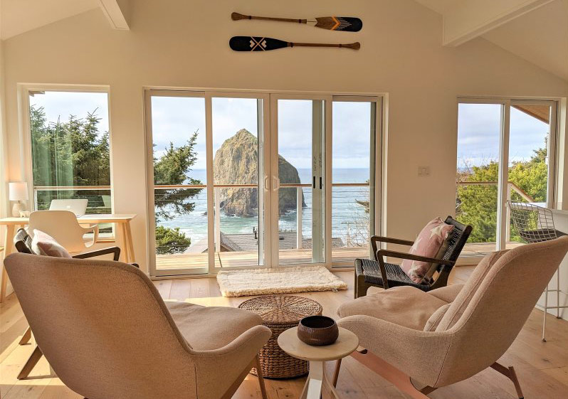 N. Oregon Coast Perch with a Monster View of Haystack Rock 