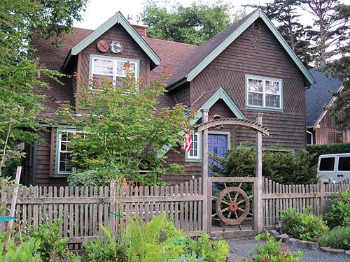 Cannon Beach Cottage Tour Gives Historical Look At North Coast Town