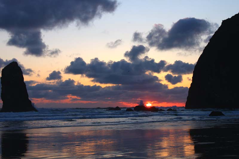 Cannon Beach's Stormy Weather Arts Festival, N. Oregon Coast Tradition Returns