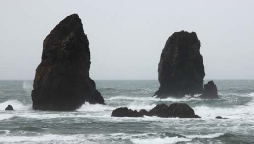 More Big Oregon Coast Waves Over the Weekend