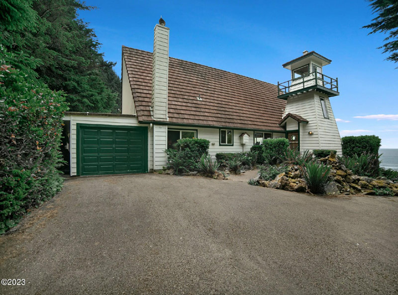 Oregon Coast's Only Privately-Built Lighthouse for Sale: Cleft of the Rock Near Yachats at $2 Million