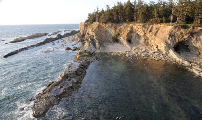 Viewpoints on Oregon Coast With Something Strikingly Different: Langlois, Coos Bay, Lincoln City