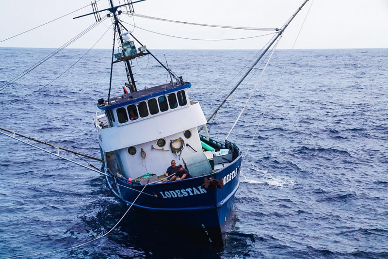 Coast Guard Rescues Vessel Stranded in Storm Off S. Oregon Coast, Coos Bay