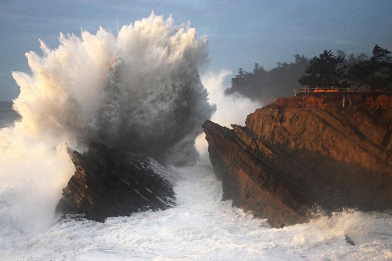 Run of Dangerous High Surf Warnings on Washington Coast, Oregon Coast 