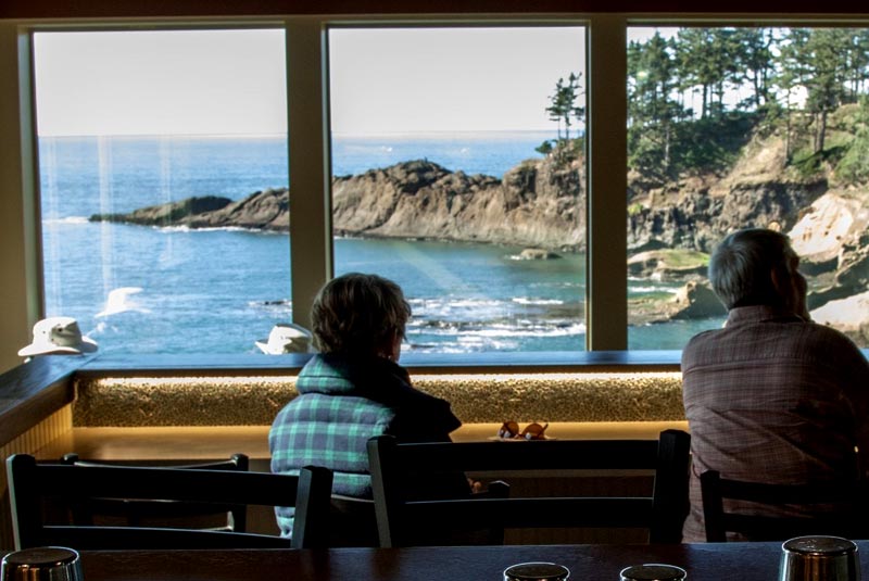 An Oregon Coast Legend: Depoe Bay's Tidal Raves Makes Further Waves 