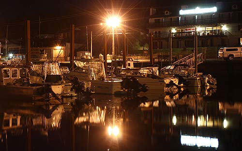 Depoe Bay Inn at night