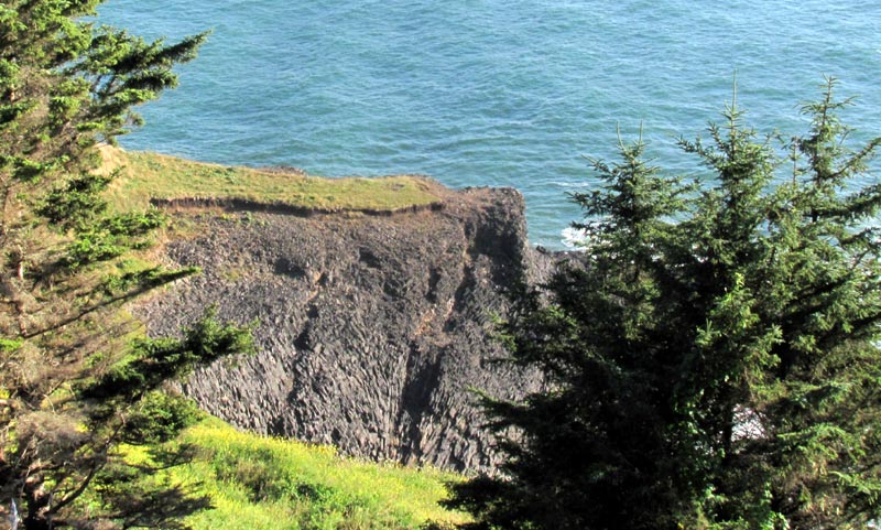 Depoe Bay, Cape Foulweather Secret Cliffs, Ocean Drama