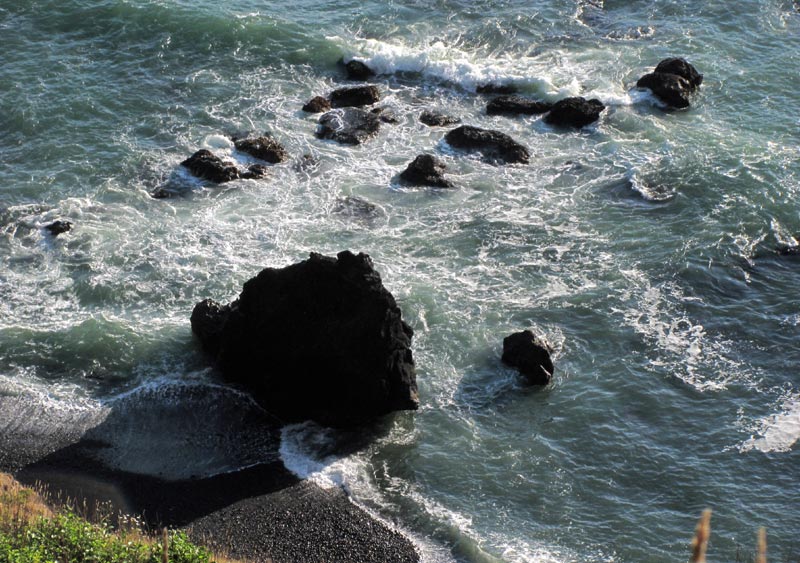 Bizarre, unattainable beaches near Depoe Bay