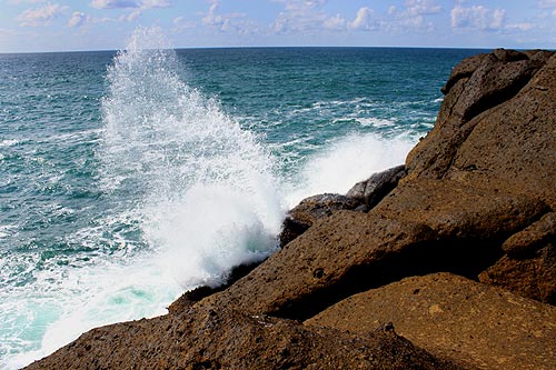 Photo: dramatic waves at Depoe Bay's North Point