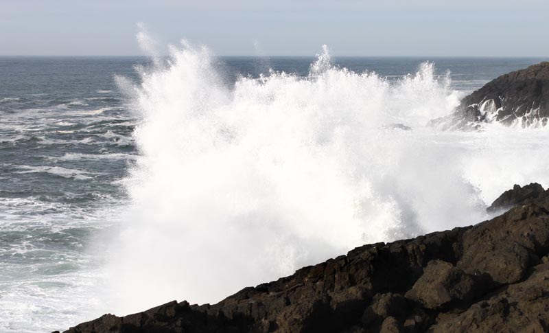 S. Oregon Coast Hit with Heavy Winds, Waves; Southern Oregon Major Snow Storm