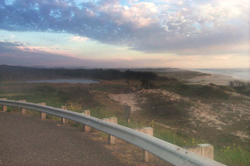 When Views Explode on Oregon Coast: the Bend Above Baker Beach, Florence