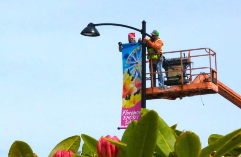 New Banners Welcome Visitors to Oregon Coast's Florence