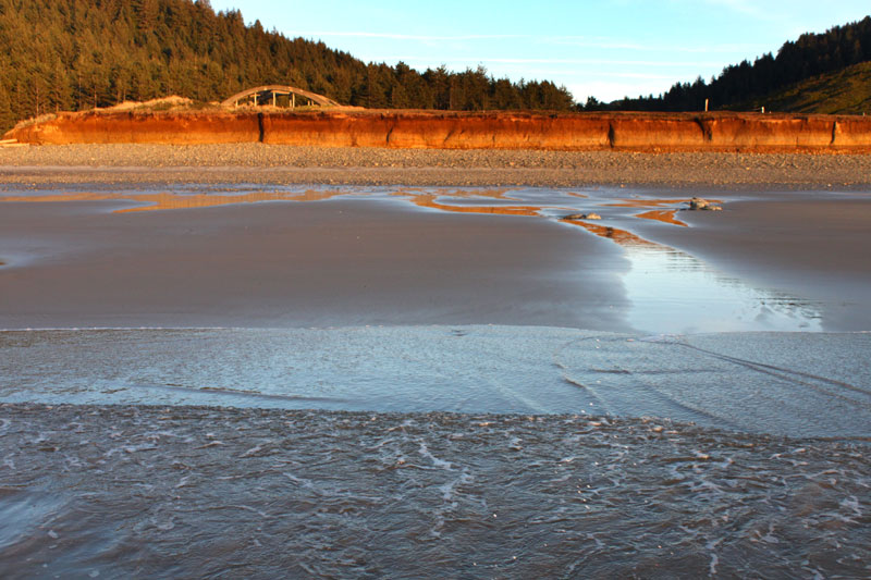 Romantic Thrills of a Mysterious Section of Central Oregon Coast 