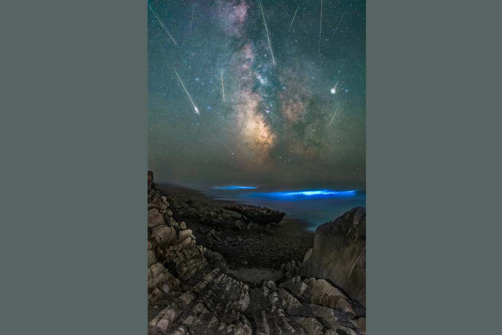 Washington Coast Photog Snags Intense Wave Glow / Perseids at Kalaloch Beach (as well as Oregon)