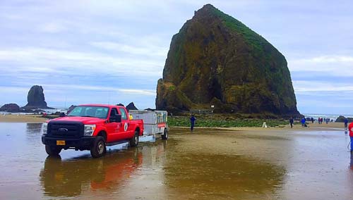 Haystack Rock Awareness Program Back on N. Oregon Coast Beaches 