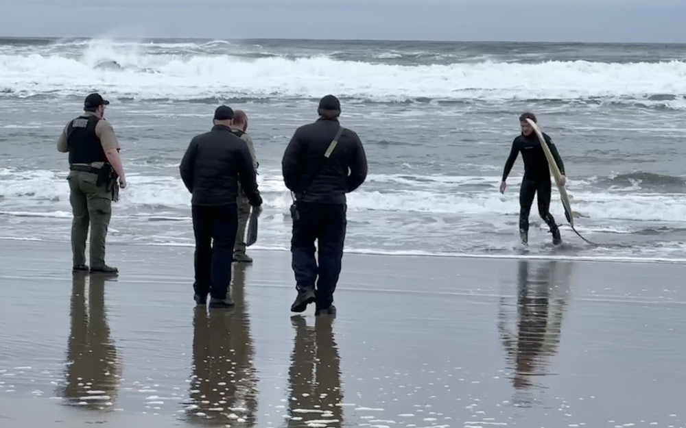 Rescuers Use Drone to Assist Surfer at Cape Kiwanda / N. Oregon Coast 