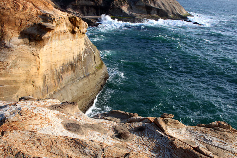 Cliffs of N. Oregon Coast's Cape Kiwanda Provide Wacky Fun, Strange Sights