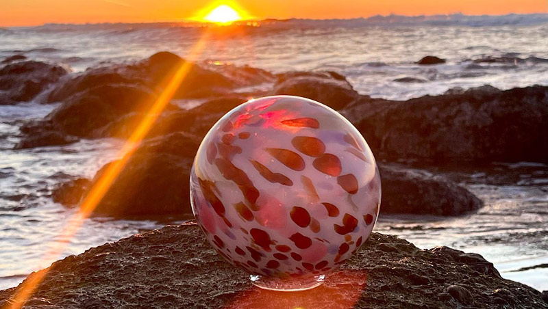 Lincoln City's Glass Float Schedule for 2024: Almost 4,000 Dropped on Oregon Coast Sands 
