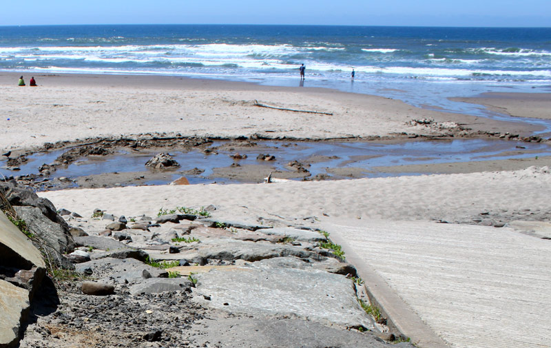 Unique Canyon Drive Park Tucked Away at Lincoln City's SW 11th - Central Oregon Coast