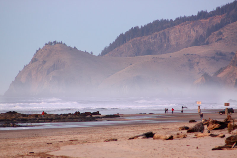 UPDATE: Glow-in-Dark Glass Floats Dropped in Oregon Coast Town for