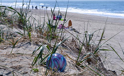 Oregon Coast's Famed Glass Float Drops Starts Its Last Season - In