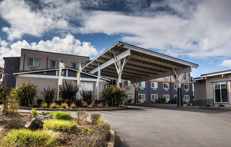 Inexpensive Yet Upscale Oregon Coast at Lincoln City's Inn at Wecoma