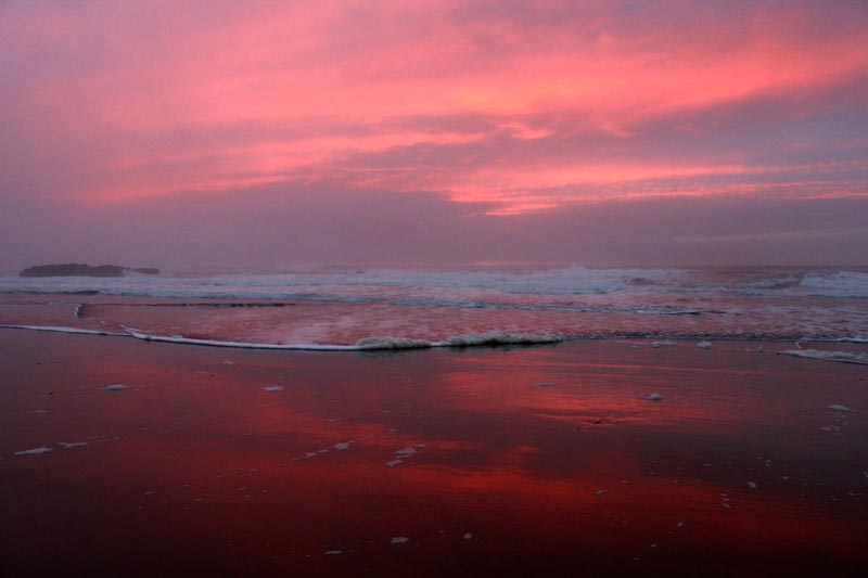 Lincoln City Slowly Reopening as Central Oregon Coast Fire More Contained