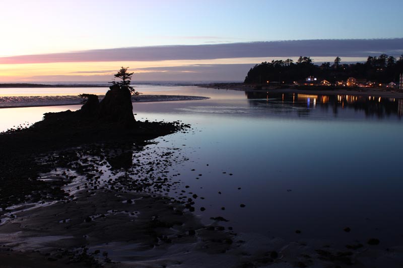 Ghosts of Siletz Bay: Oregon Coast Shipwreck Appeared Sometimes 