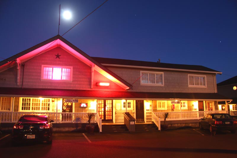 Six Historic Inns of the Oregon Coast With a Strong Time Travel Vibe 