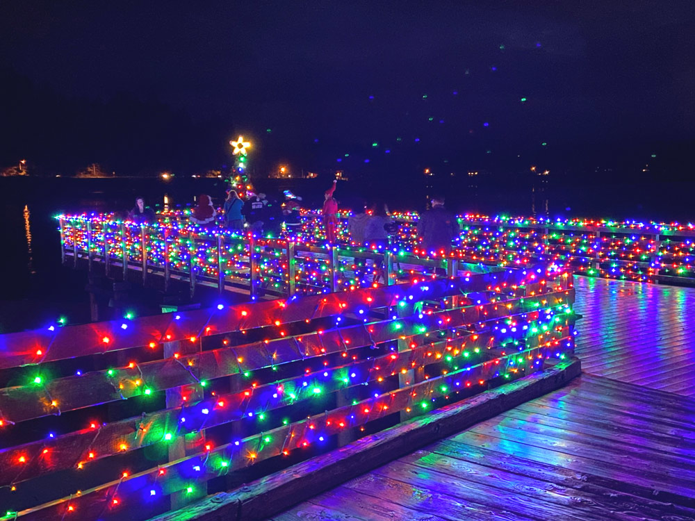 Lincoln City Gets Dreamy Glow with Deck the Dock Event, Now an Oregon Coast Tradition 