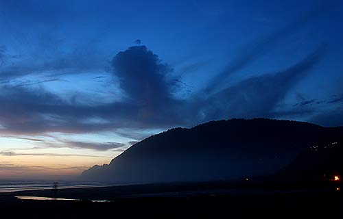 Above: Neahkahnie Mt, above Manzanita