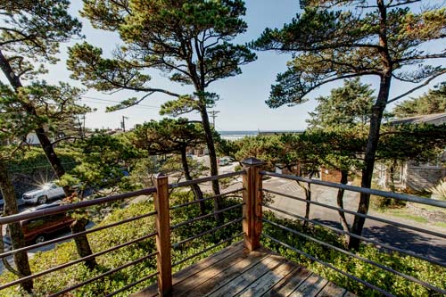 N. Oregon Coast's Inn at Manzanita and Its Woodsy, Mystical Garden Vibes