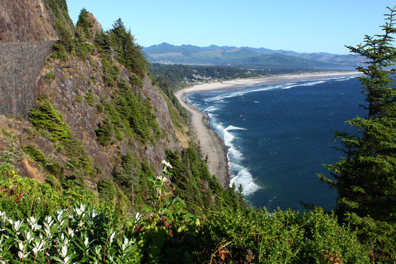 Viewpoints Above Manzanita - Pyramid Rock, Neahkahnie, Video