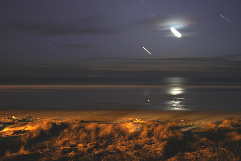 Safe and Sane But Surreal Fun on Nocturnal Beaches of Oregon / Washington Coast