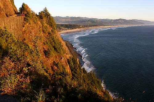 Video: N. Oregon Coast's Neahkahnie Viewpoints Explode in Front of You