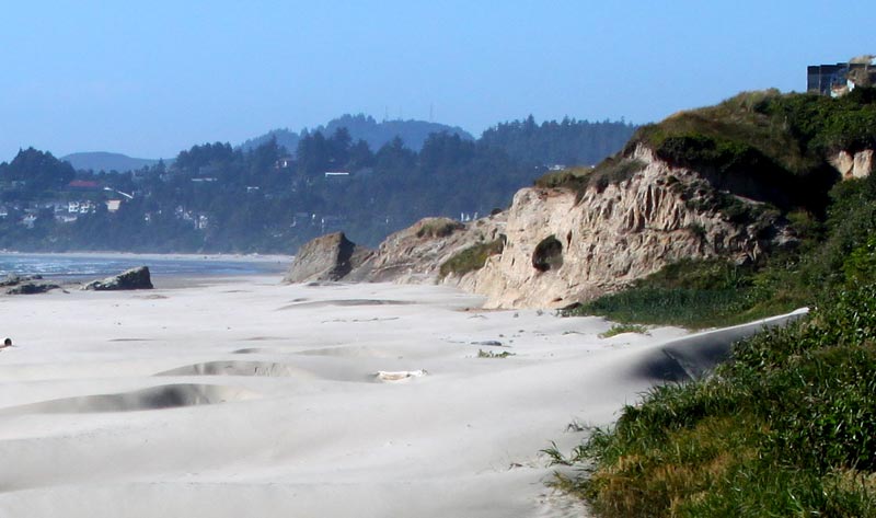 Three Much-Loved Oregon Coast Landmarks Gone So Long They're Forgotten