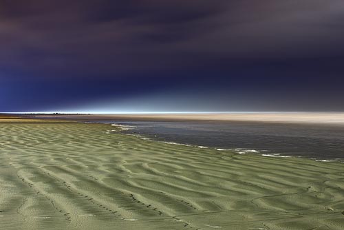 Really Curious on Coast of Oregon: Eating the Beach, Glowing Sand 