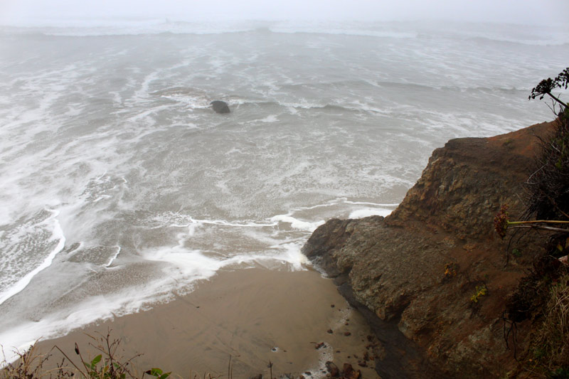What Not to Do on Oregon Coast: Small Beaches During Big Tides, Video 