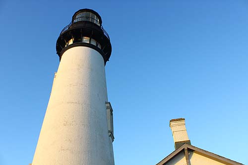 Glimpses of an Oregon Coast Classic: Yaquina Head Lighthouse in Newport